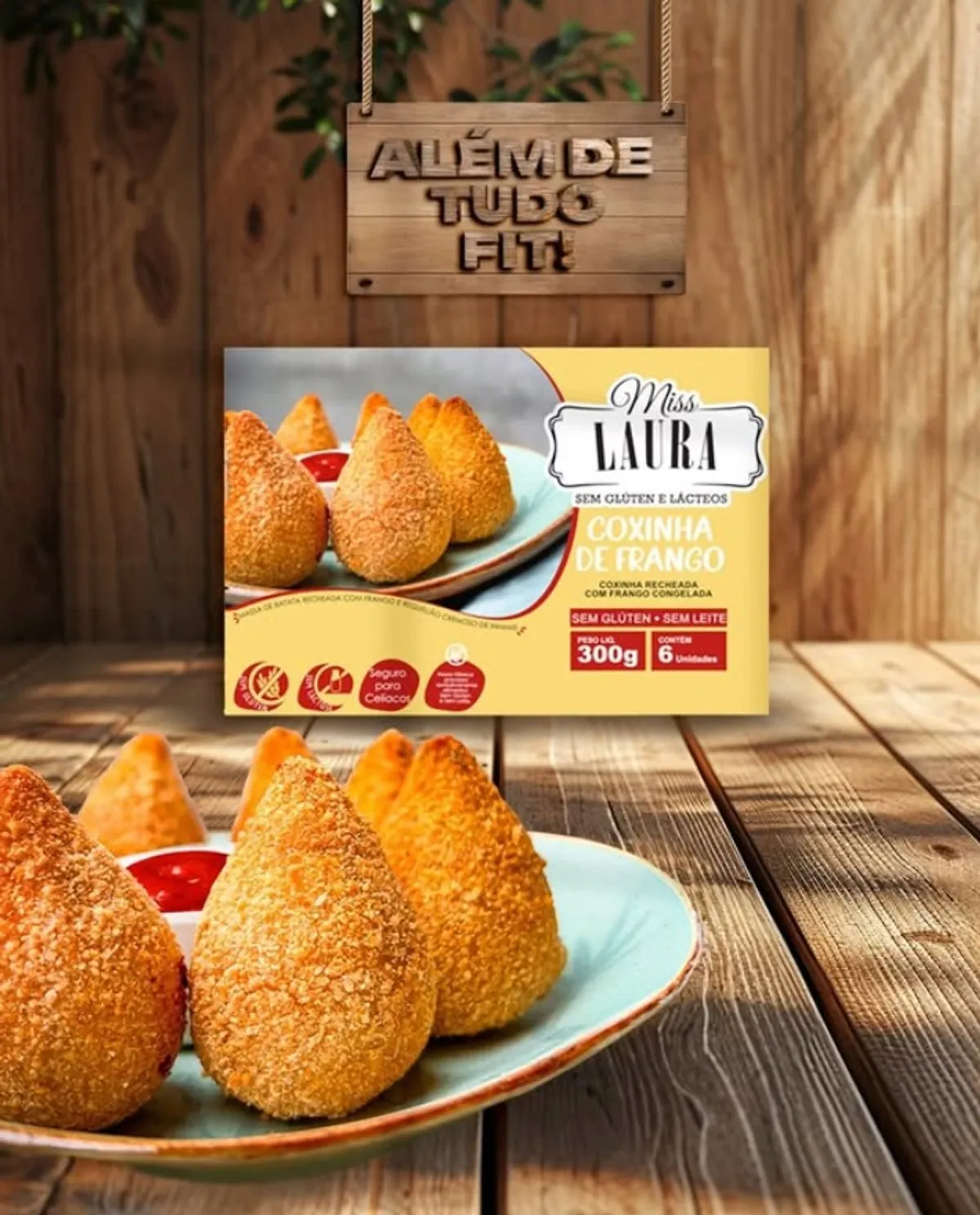 Caixa de coxinha de frango congelada sem glúten Miss Laura, vendida na QuickFit em São Pedro/SP